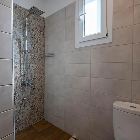 Artemis Traditional House 度假居