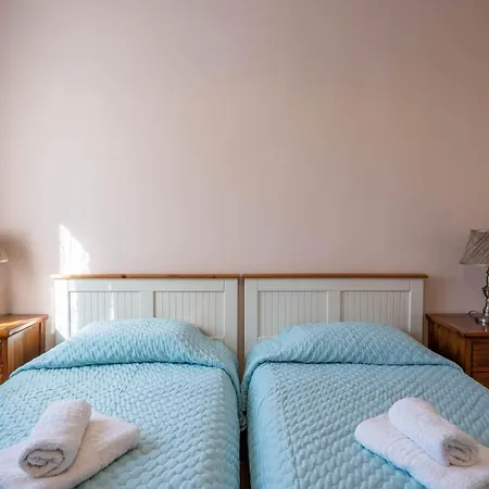 度假居 Artemis Traditional House