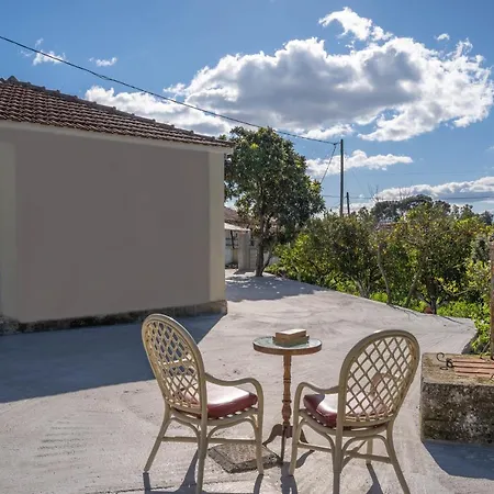 度假居 Artemis Traditional House Valeriános