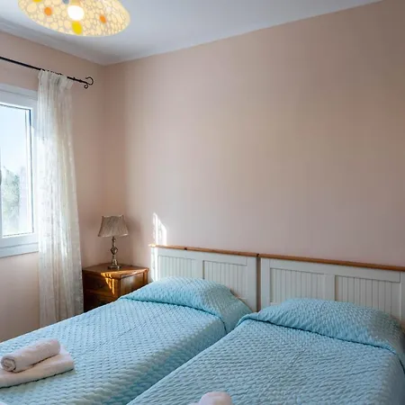 Holiday home Artemis Traditional House Valerianos