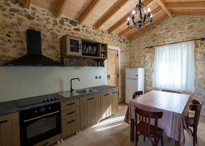 Artemis Traditional House בית נופש Valeriános