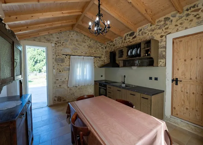 Artemis Traditional House Valeriános