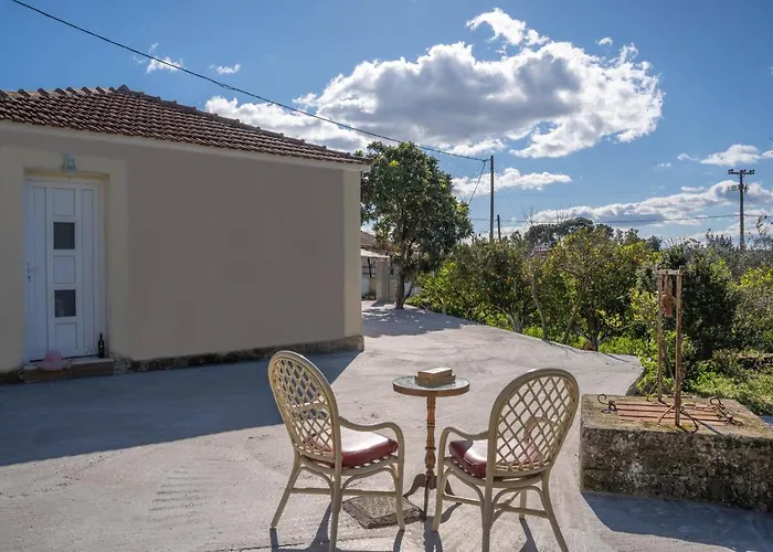 בית נופש Artemis Traditional House Valeriános